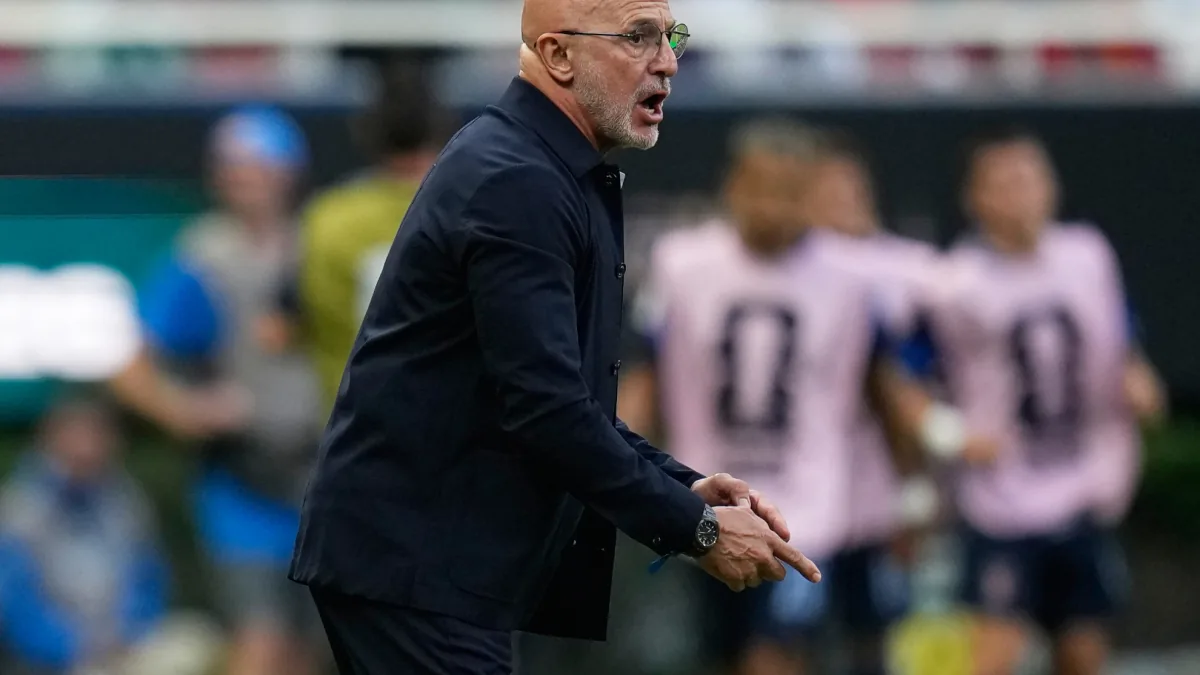 De la Fuente pide protección: “Espero que podamos jugar partidos normales a partir de ahora”