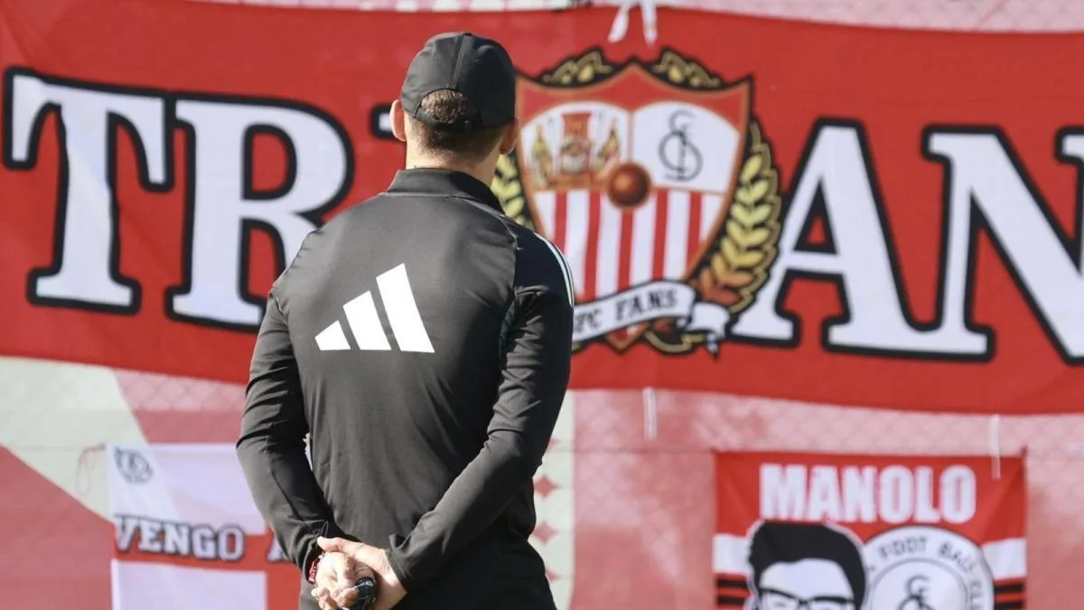 El Sevilla anuncia 20.000 renovaciones de abonos, más de la mitad de la masa social de la campaña pasada