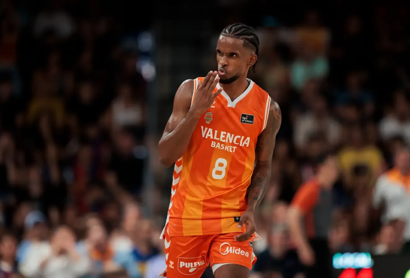 Jean Montero celebra una canasta durante la final de la Liga Endesa.
