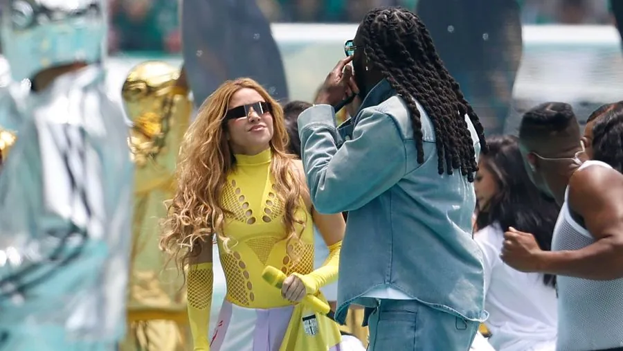 La cantante colombiana Shakira y el nigeriano Burna Boy se presentan en la inauguración del Mundial de la FIFA 2026, en el estadio Ciudad de México (México).